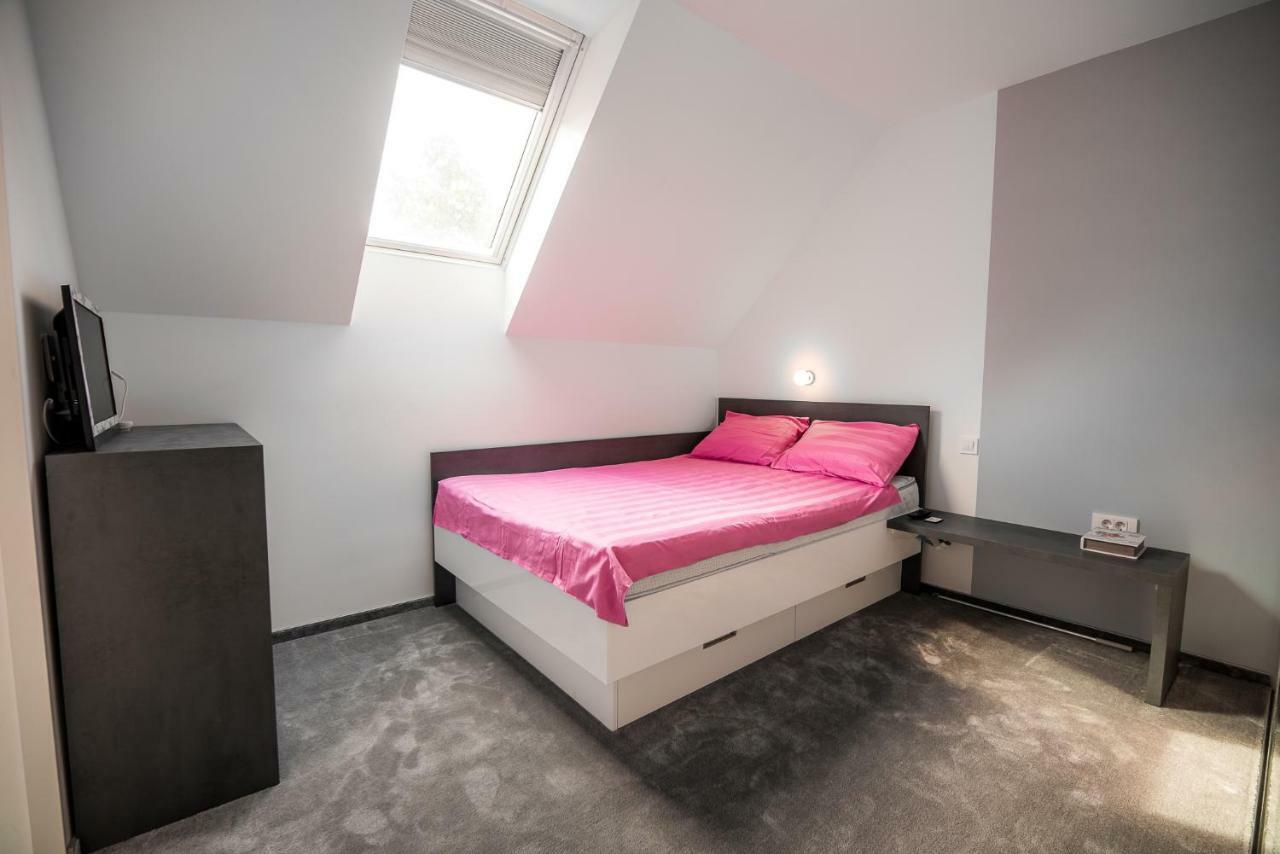 Golf Apartment With Spa Tickets Discount モラフスケ・トプリツェ エクステリア 写真